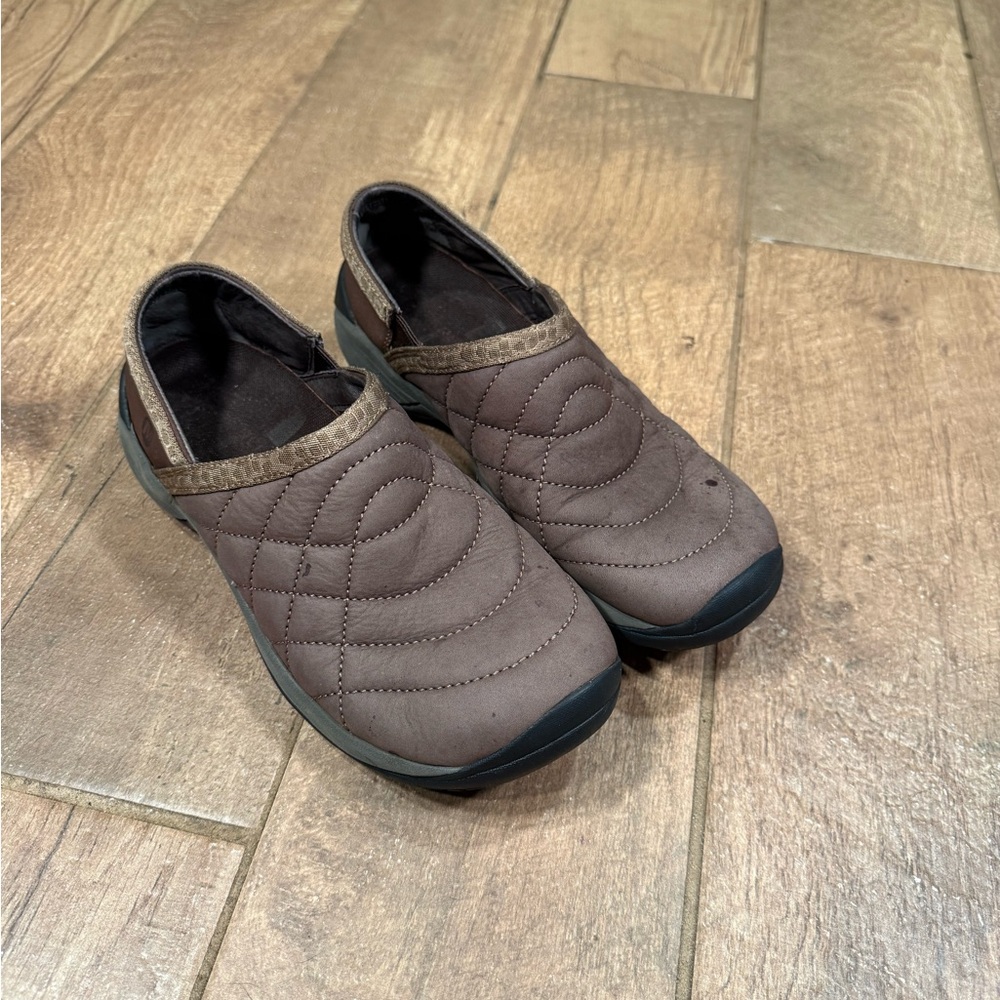 Merrell Encore Women’s Size 8 Quilt Bracken brown nubuck suede Slip On Shoes